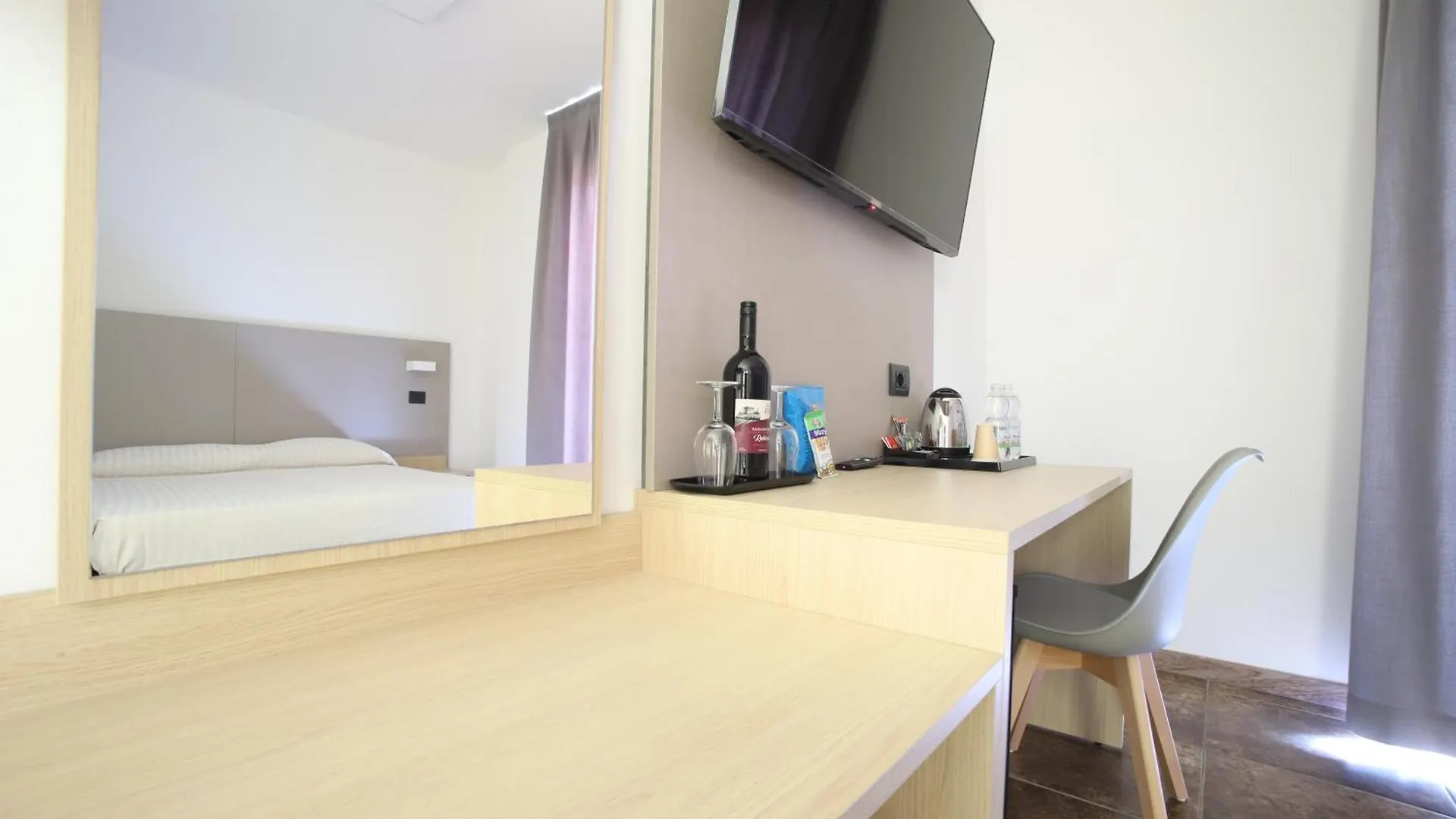 Tiby Hotel Modena